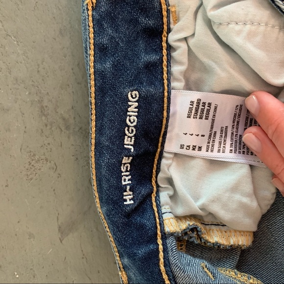 American Eagle super stretch size 4 jeans - Picture 3 of 4